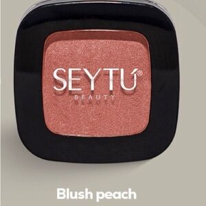 Blush Peach Makeup